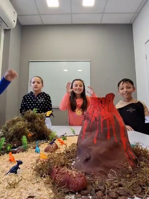 564357087_18286679311279817_5471340978961764625_n